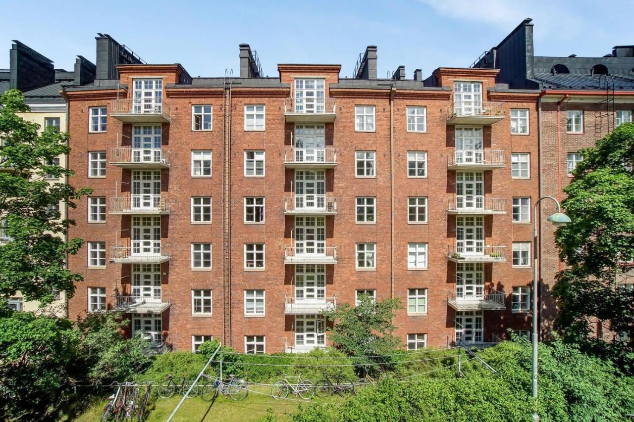 Bright One-Room Studio In The Heart Of Kallio Хельсинки Экстерьер фото